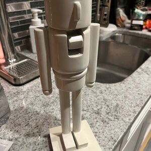LOOKING FOR CB2 white modern nutcracker